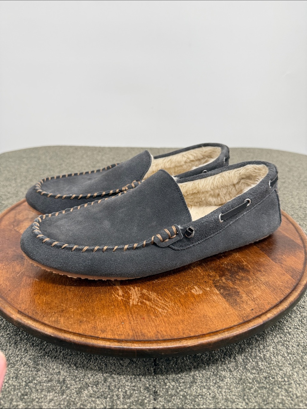 Lands End Slippers Mens 11 Grey Suede Moccasin Slippers Plush Lining House